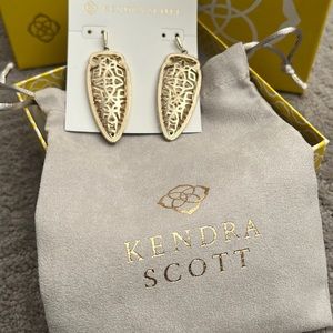 Kendra Scott Sadie filigree earrings in gold
